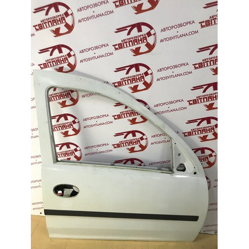 Дверь передня правая не комплектная Opel Combo 2001-2011 9179429